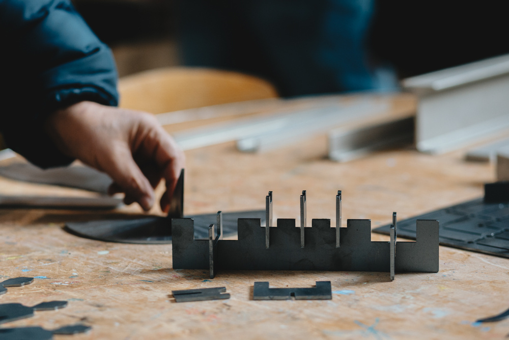 Voress Museum-mouseio-vorre-apo-tin-paradosiaki-sti-sygchroni-metallotechnia-small-metal-object-construction