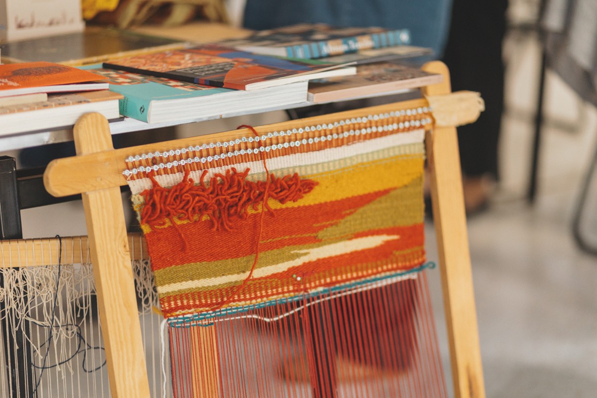 Voress Museum-mouseio-vorre-to-ateleioto-nima-the-endless-thread-yfanto-se-mikro-argaleio-woven-piece-small-loom-2
