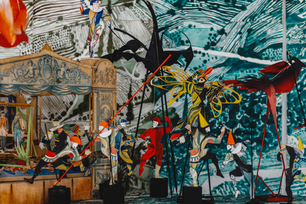 Voress Museum-mouseio-vorre-xroma-psalidi-molyvi-xarti-apostolos-vettas-paper-sculptures-installation